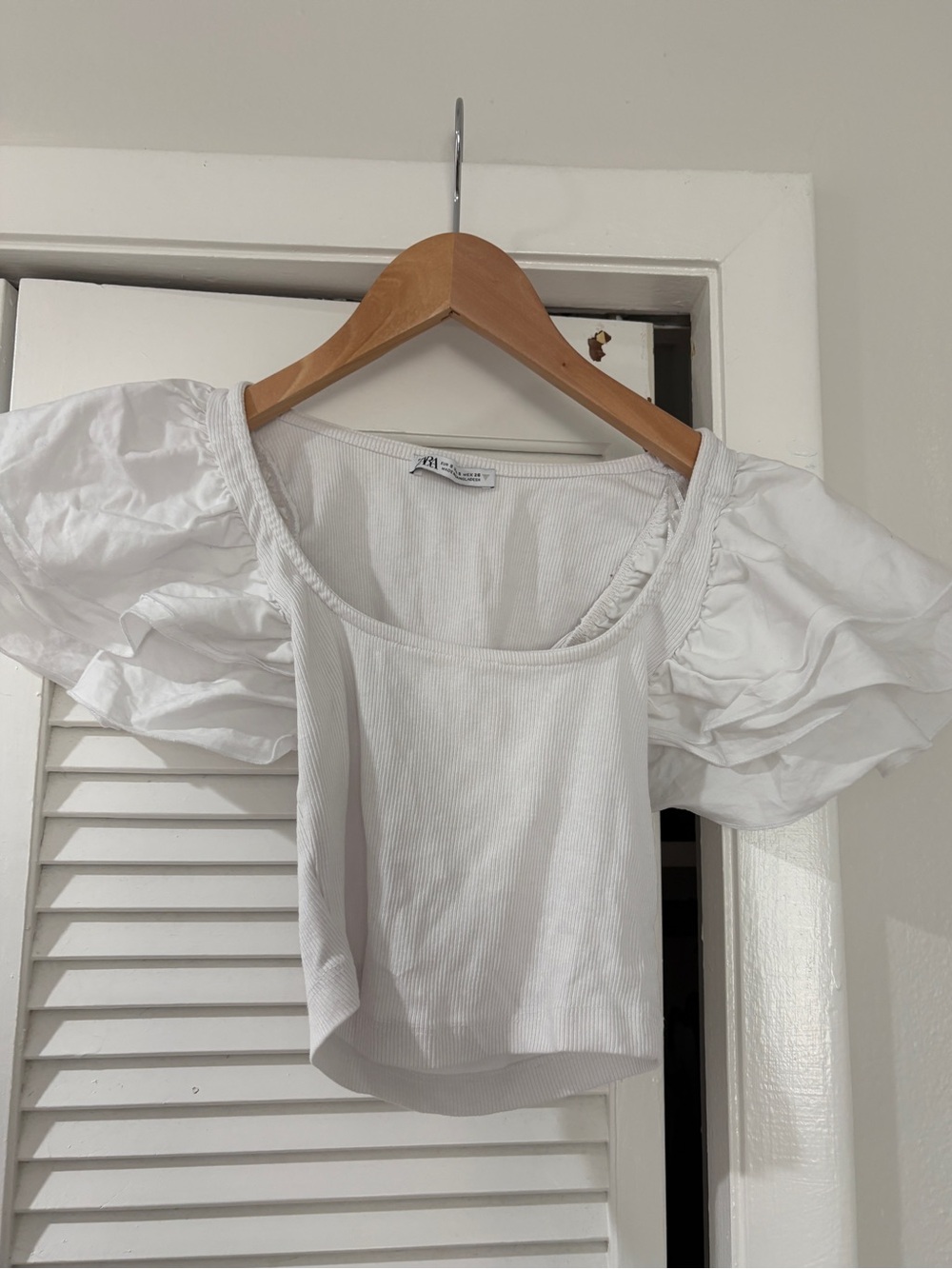 Zara White Puff Sleeve Ribbed Women's Top